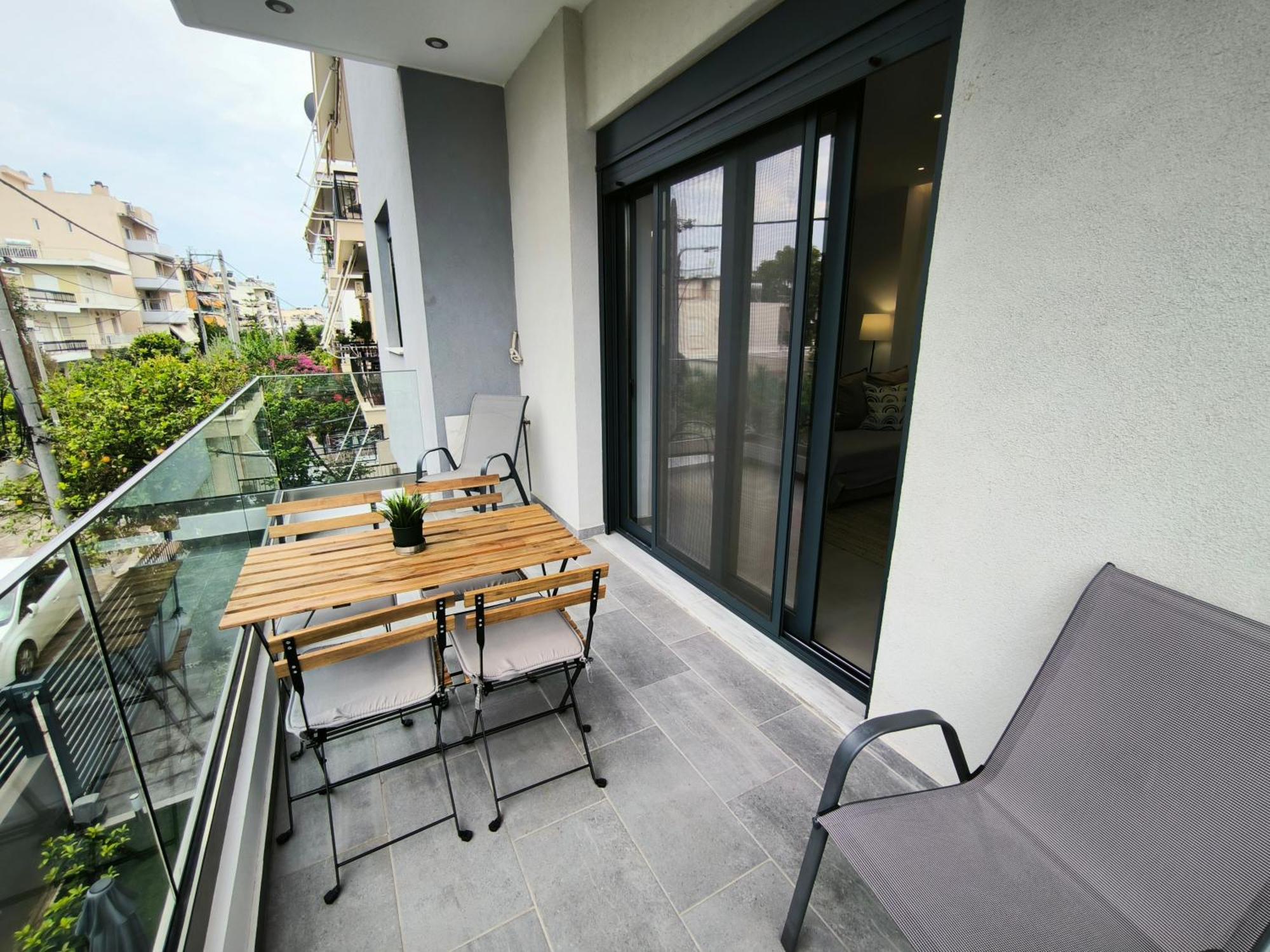 Floral Home 2 - 1St Floor Apt With Private Parking! Афины Экстерьер фото